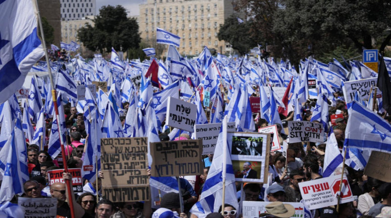 مخاوف إسرائيلية من تبعات التعديلات القضائية على الاستخبارات والجيش